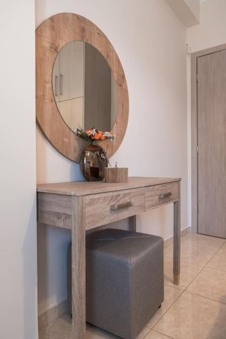 נאפפליו Effie'S Two Bedroom Apartment מראה חיצוני תמונה